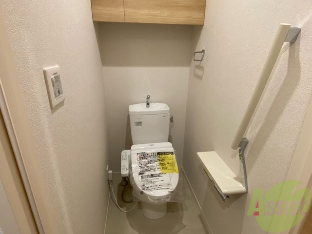 トイレ　トイレにはもちろんウォシュレットがございます