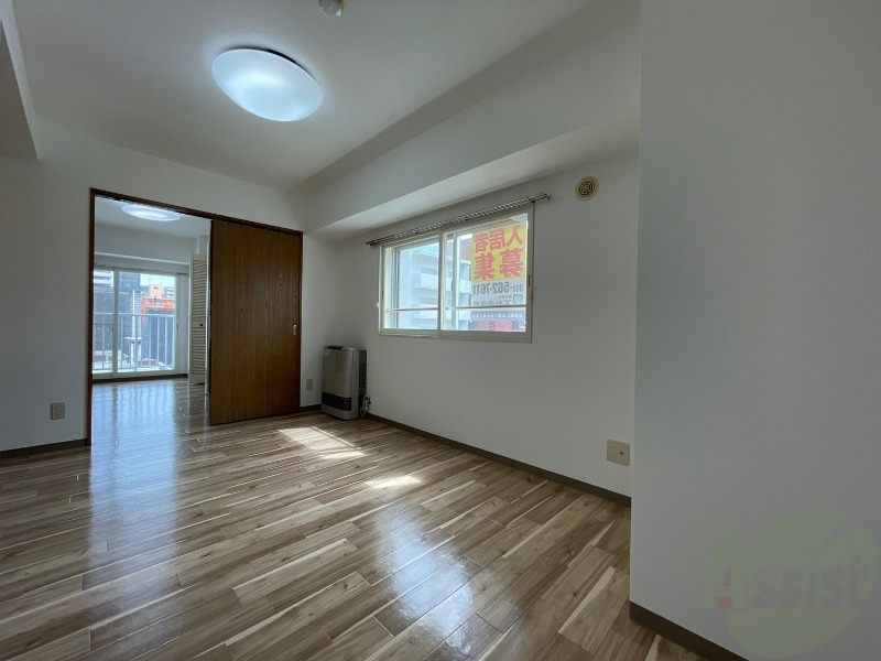 居室・リビング　広くてキレイなお部屋が広がっていて、充実した生活が送れそう。