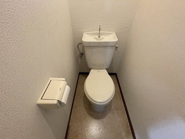 トイレ　同物件別部屋