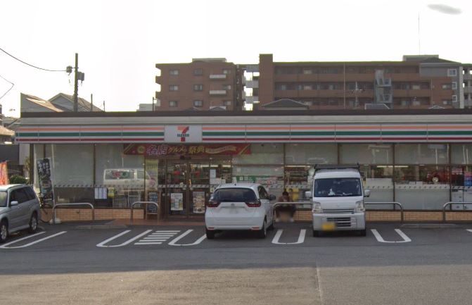 コンビニ　セブンイレブン 三鷹むらさき橋通り店（コンビニ）まで296m