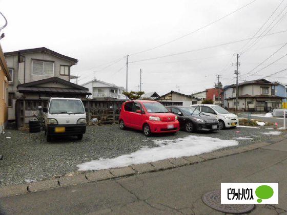 【アネックス北夕顔瀬の駐車場】