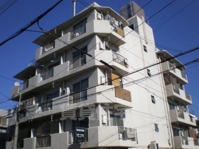 京都市山科区西野山中鳥井町のマンションの建物外観