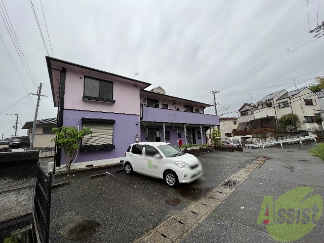 【神戸市西区北別府のアパートの建物外観】