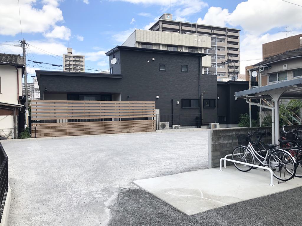 【ホワイトステージ水前寺公園　404号室の駐車場】