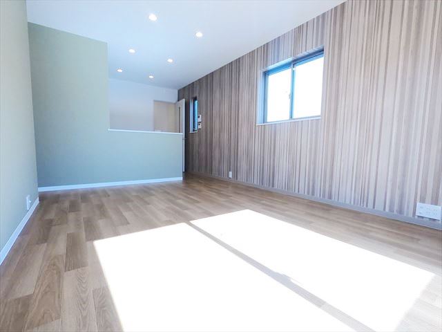 居室・リビング　１３．１帖のゆったりとしたLDK