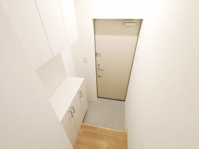 玄関　シューズBOXの付いた玄関スペース