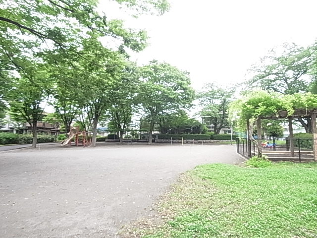 【第一日東ハイツの公園】