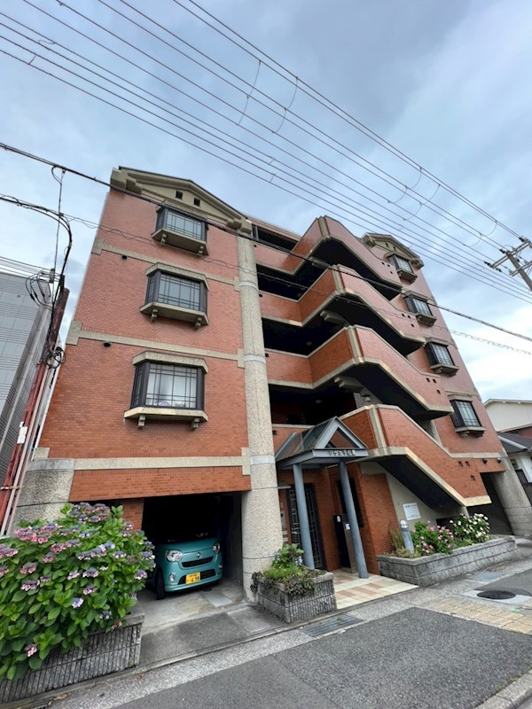 神戸市須磨区松風町のマンションの建物外観