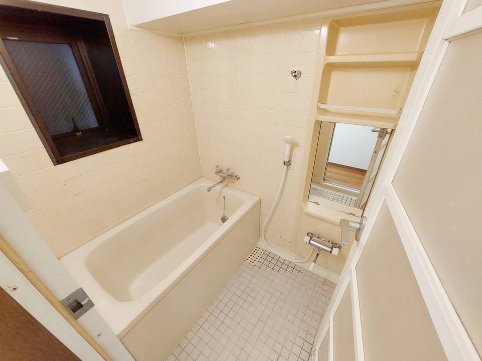 バス・シャワールーム　浴室