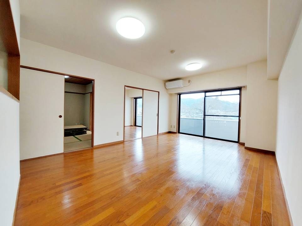 居室・リビング　リビング