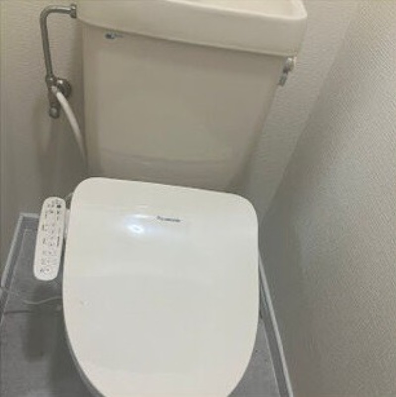 トイレ　図面と現状に相違がある場合には現状を優先