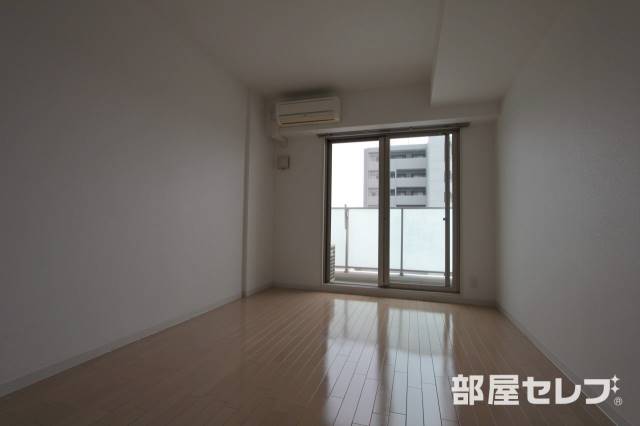 居室・リビング　お部屋の様子です。