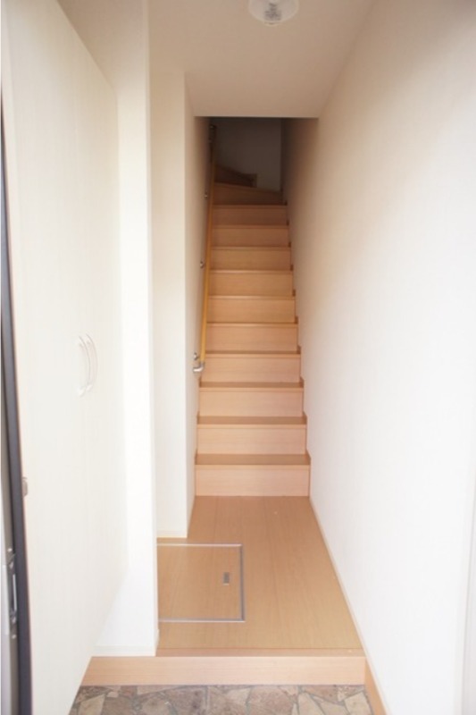 玄関　図面と現状に相違がある場合には現状を優先