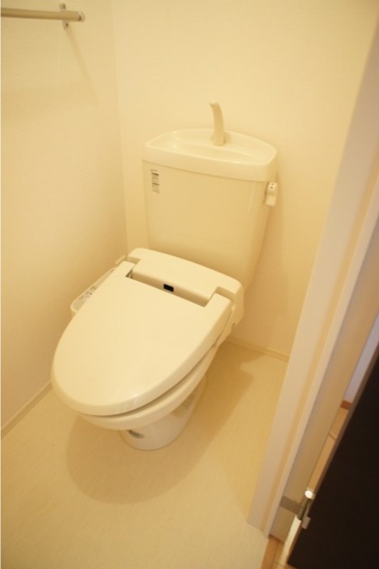 トイレ　図面と現状に相違がある場合には現状を優先