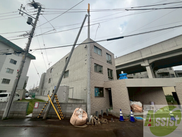 建物外観　札幌市西区八軒八条東「Ｌｕ　Ｐｉｏｎｉａ」