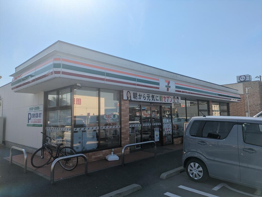 コンビニ　セブン-イレブン 成田ウイング土屋店（コンビニ）まで800m
