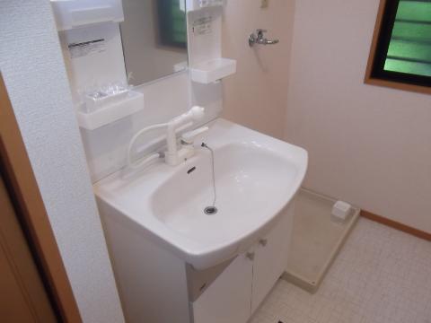 洗面設備　洗髪洗面化粧台