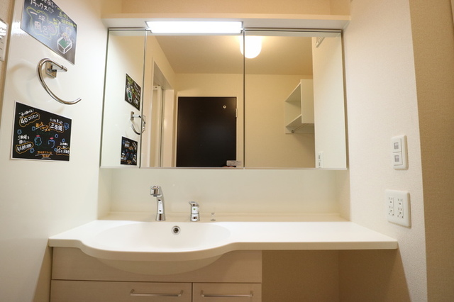 洗面設備　洗髪洗面化粧台