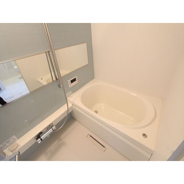 バス・シャワールーム　追い炊き機能付き♪