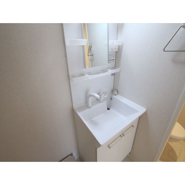 洗面設備　独立洗面台です♪