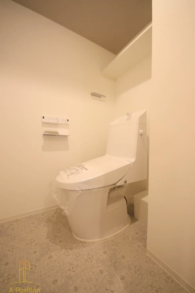 トイレ　レジュールアッシュ谷町四丁目グランクラス