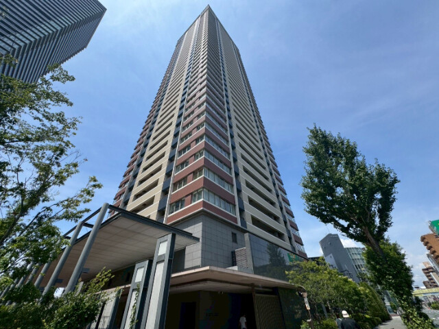 ローレルタワーサンクタス梅田の外観写真