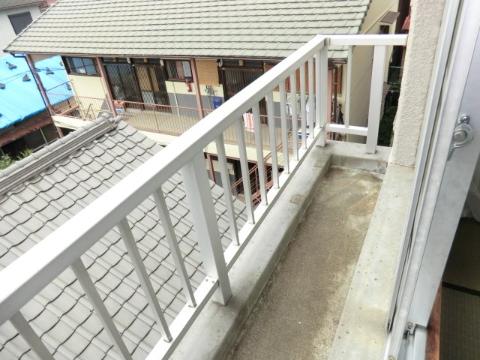 　バルコニー　フラワーポット