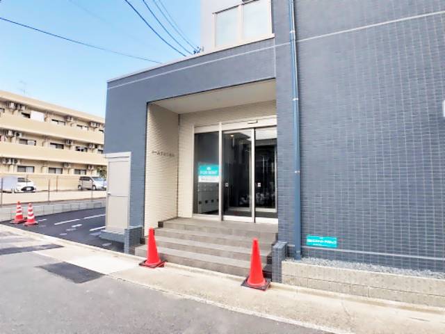 エントランス　エントランス