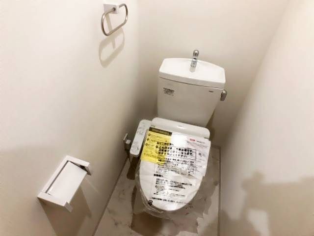 トイレ　シャワー付きトイレ