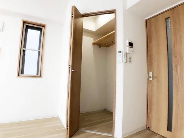 収納　ウォークインクローゼット