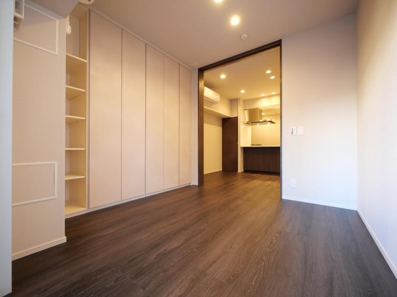 居室・リビング　※別部屋の参考写真です。