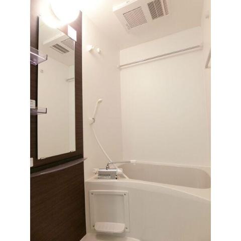 バス・シャワールーム　バス