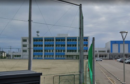 小学校　室蘭市立天神小学校（小学校）まで361m