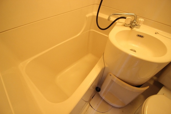 バス・シャワールーム　※別号室の写真です。