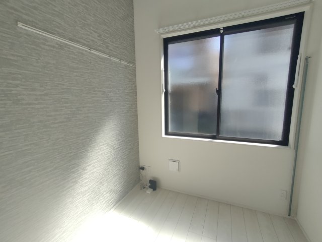 ブランディーユ新小岩の居間写真