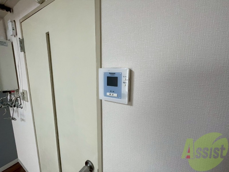 セキュリティ　ＴＶモニター付インターホンです。来客者の顔が見えるので安心！