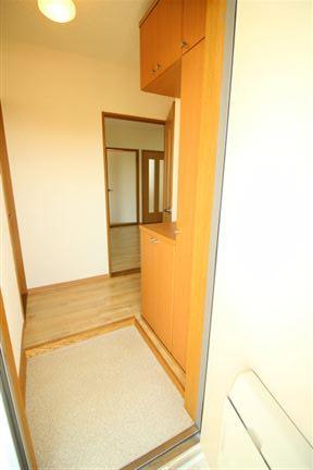 玄関　大きなシューズBOXがございます