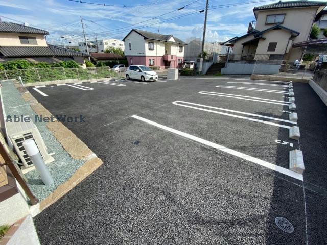 駐車場　駐車場