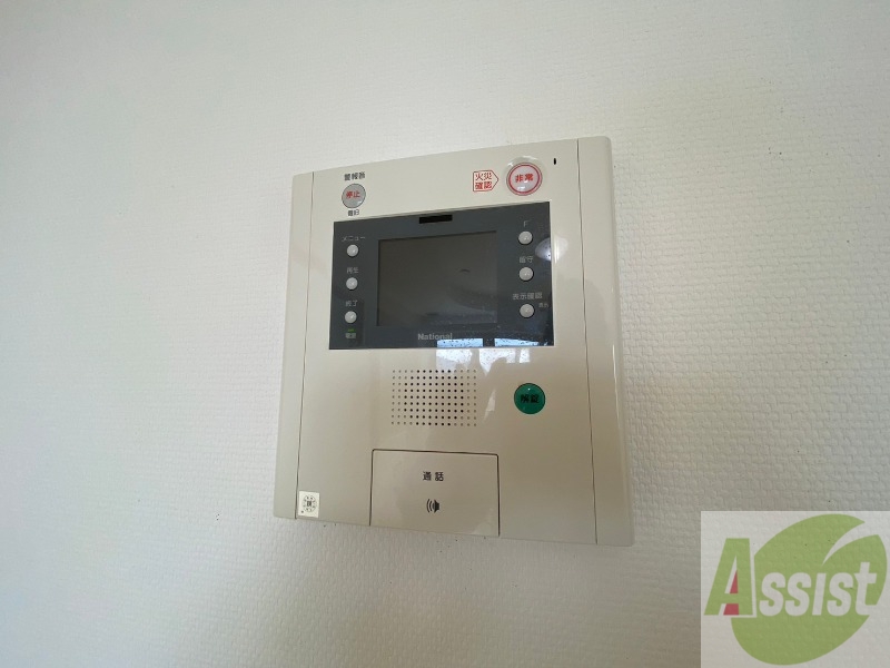 セキュリティ　ＴＶモニター付インターホンです。来客者の顔が見えるので安心！