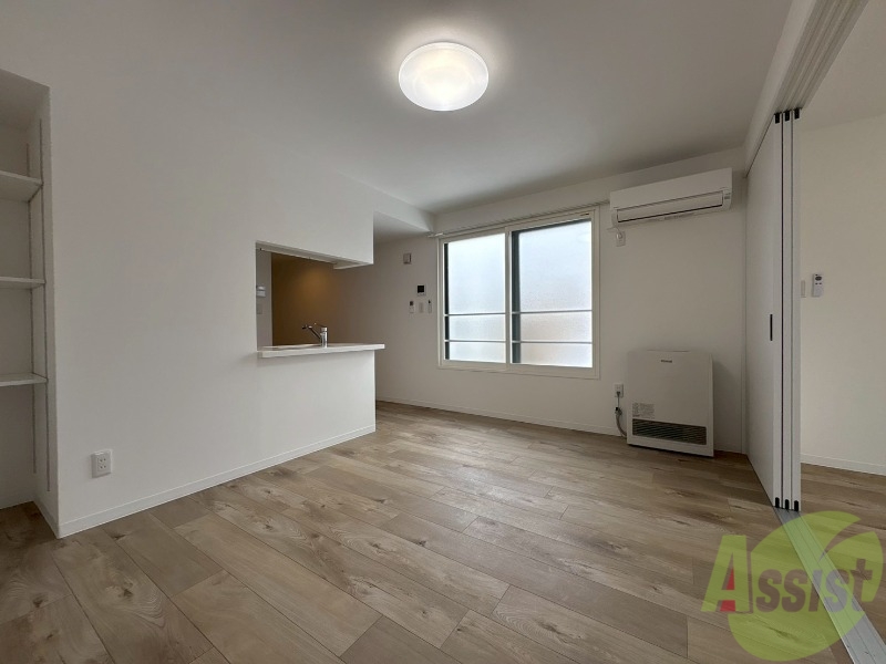 居室・リビング　広々としたリビングですね。使い勝手がよさそうですね！