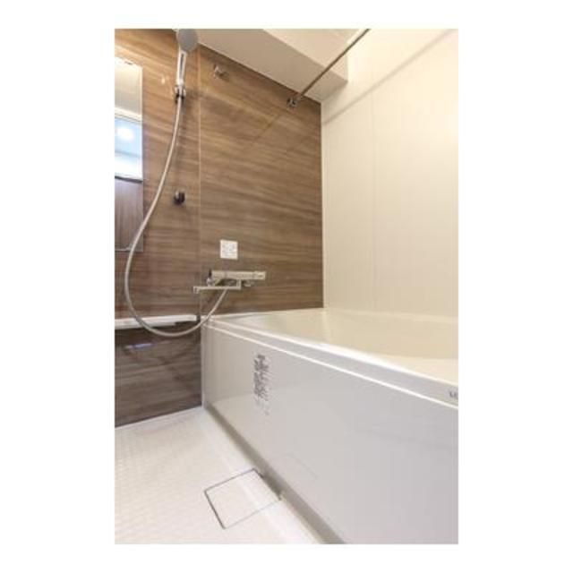 バス・シャワールーム　写真は同タイプ住居です。