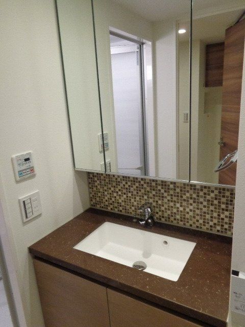 洗面設備　独立洗面台