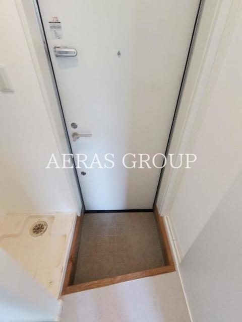 玄関　別部屋同仕様タイプ