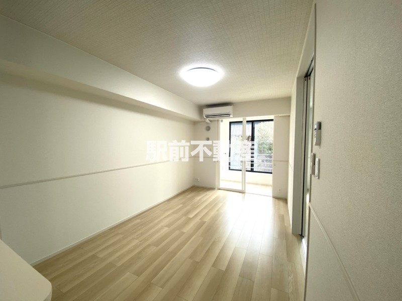 居室・リビング　別建物同間取り