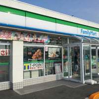 コンビニ　ファミリーマート鳥取伏野店（コンビニ）まで1036m