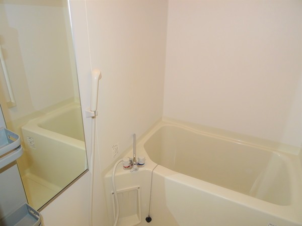 バス・シャワールーム　浴室乾燥機付き