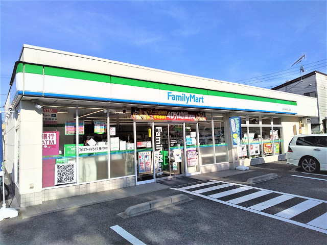 コンビニ　ファミリーマート大泉学園町四丁目店（コンビニ）まで680m