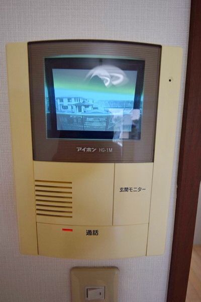 セキュリティ　～ＴＶモニタ付きドアフォンで防犯バッチリ～