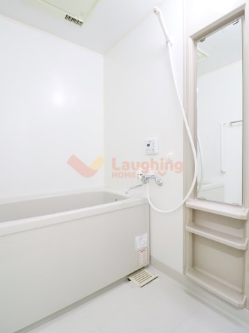 バス・シャワールーム　落ち着いた空間のお風呂です