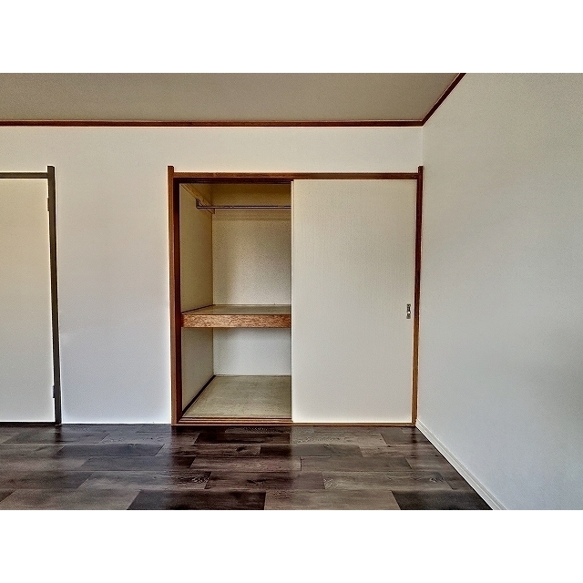 収納　各居室に収納があります